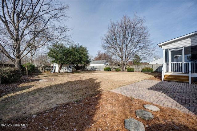 400 Hudson Lane, Jacksonville, NC 28540