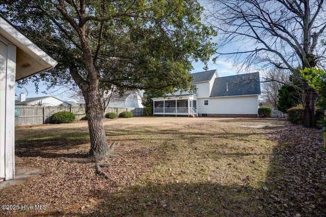 400 Hudson Lane, Jacksonville, NC 28540