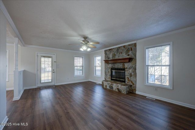 400 Hudson Lane, Jacksonville, NC 28540