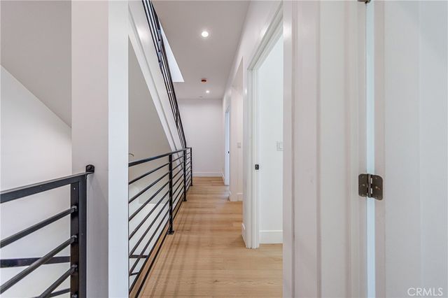 1332 S Longwood Avenue 1, Los Angeles, CA 90019