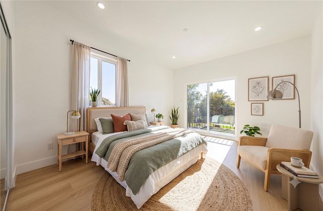 1332 S Longwood Avenue 1, Los Angeles, CA 90019