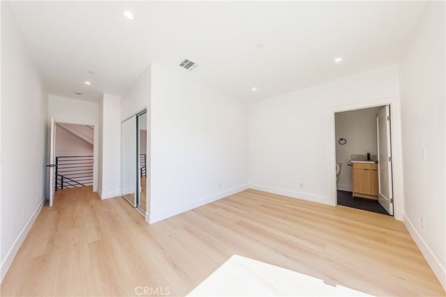 1332 S Longwood Avenue 1, Los Angeles, CA 90019
