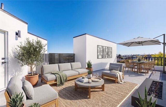 1332 S Longwood Avenue 1, Los Angeles, CA 90019