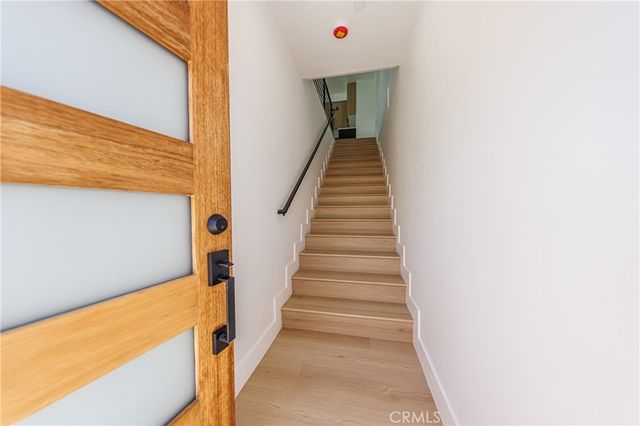 1332 S Longwood Avenue 1, Los Angeles, CA 90019