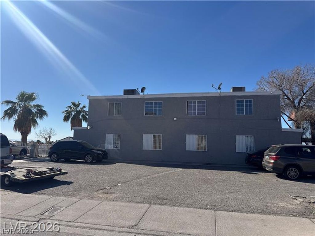 2185 Exeter Drive, Las Vegas, NV 89156