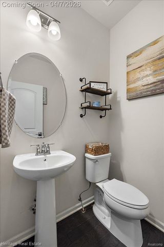 8350 Grove Street, Washington Township, MI 48094