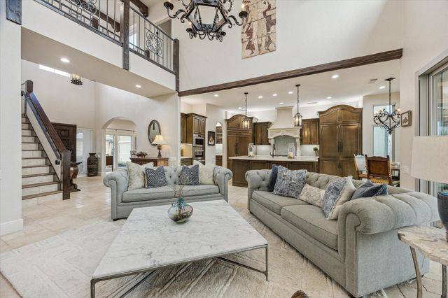 529 Southport Lane, Kemah, TX 77565