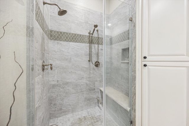 529 Southport Lane, Kemah, TX 77565