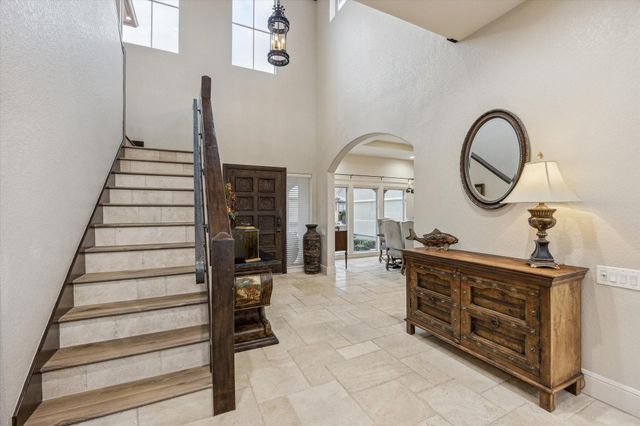 529 Southport Lane, Kemah, TX 77565