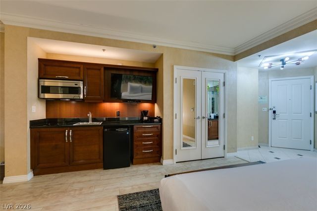145 East HARMON Avenue 2615 & 2617, Las Vegas, NV 89109