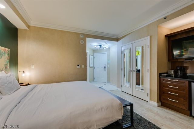 145 East HARMON Avenue 2615 & 2617, Las Vegas, NV 89109