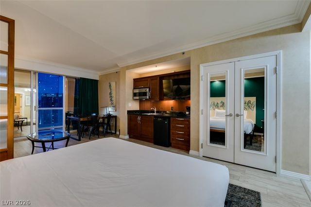 145 East HARMON Avenue 2615 & 2617, Las Vegas, NV 89109