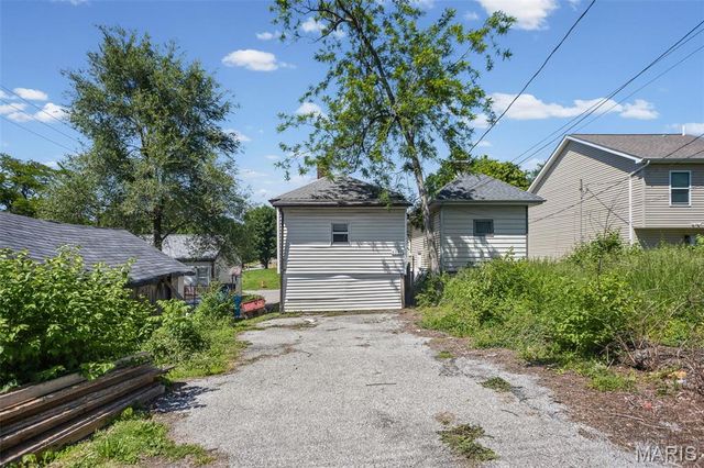 6566 Joseph Avenue, St Louis, MO 63133