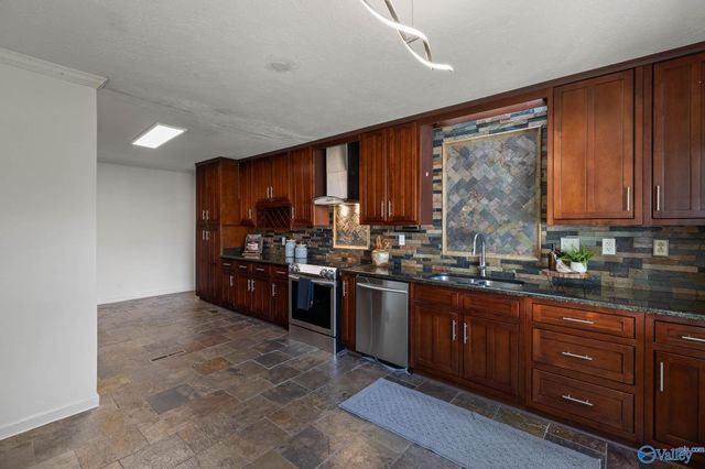 4312 Hunt Drive NW, Huntsville, AL 35816