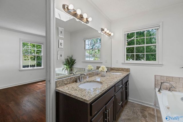 4312 Hunt Drive NW, Huntsville, AL 35816