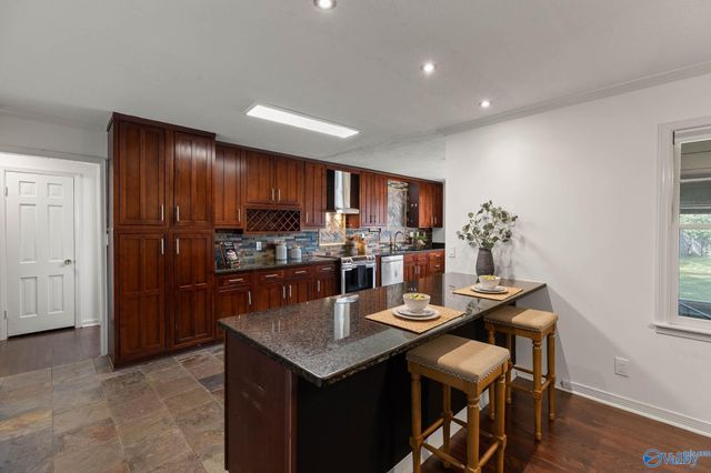 4312 Hunt Drive NW, Huntsville, AL 35816