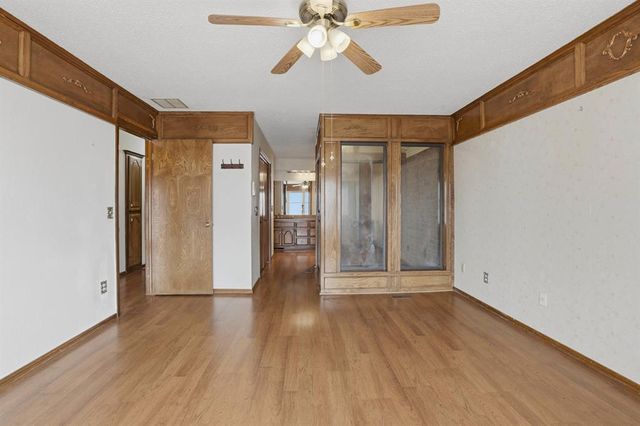 105 Wellington Lane, Moore, OK 73160