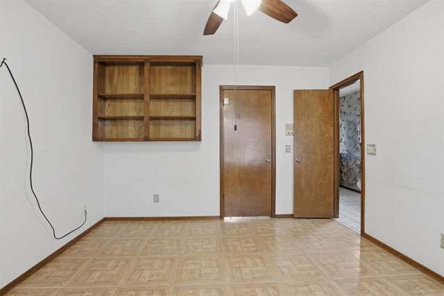 105 Wellington Lane, Moore, OK 73160