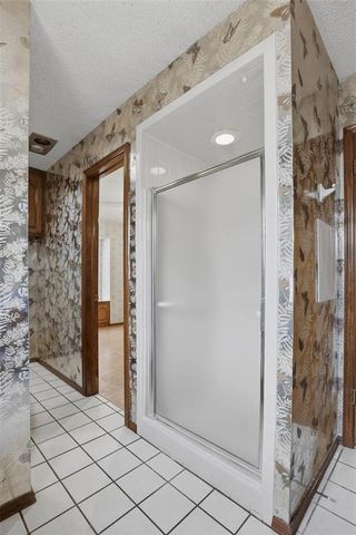 105 Wellington Lane, Moore, OK 73160