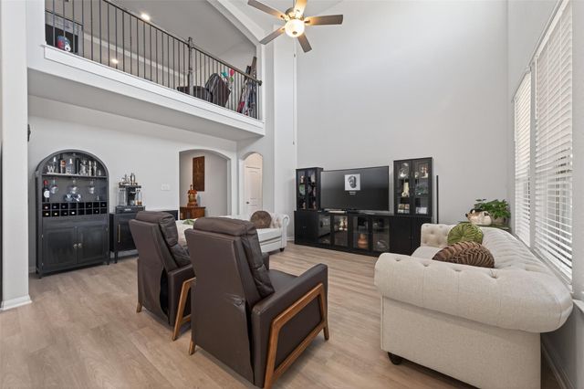 9725 Guadalupe Street, Conroe, TX 77303