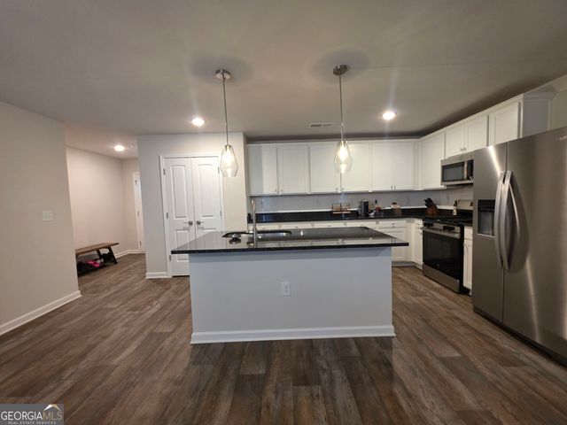 205 River Meadow Drive, Lagrange, GA 30241