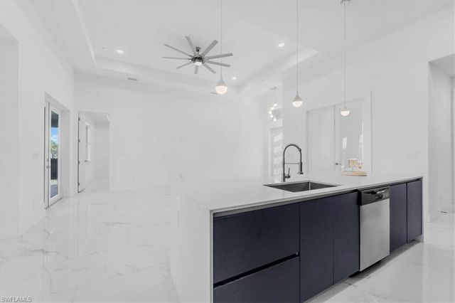 2317 Kismet PKWY W, Cape Coral, FL 33993