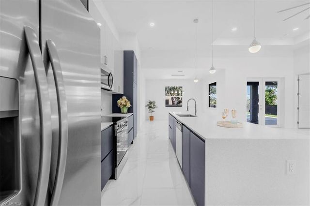 2317 Kismet PKWY W, Cape Coral, FL 33993