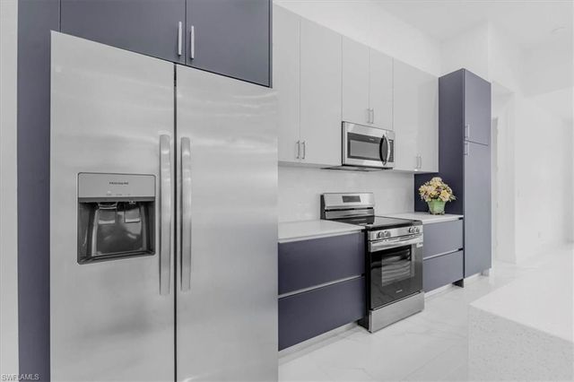 2317 Kismet PKWY W, Cape Coral, FL 33993