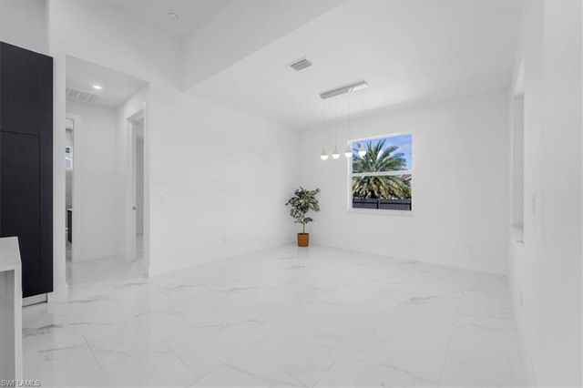 2317 Kismet PKWY W, Cape Coral, FL 33993