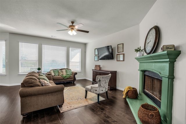 161 Stone Canyon, Rhome, TX 76078