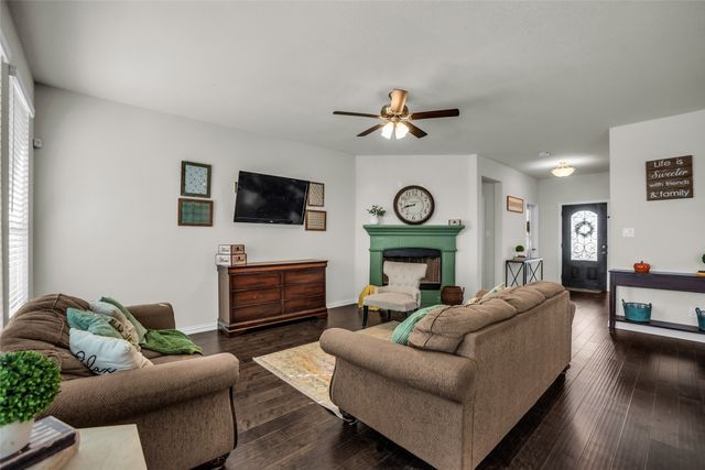 161 Stone Canyon, Rhome, TX 76078