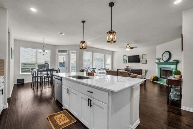 161 Stone Canyon, Rhome, TX 76078