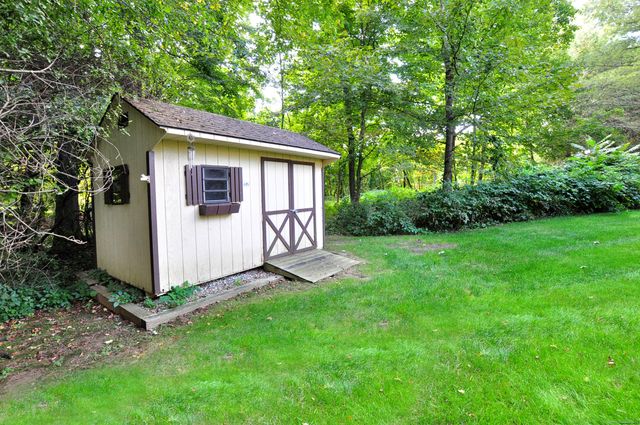 24 Maplewood Drive, New Milford, CT 06776