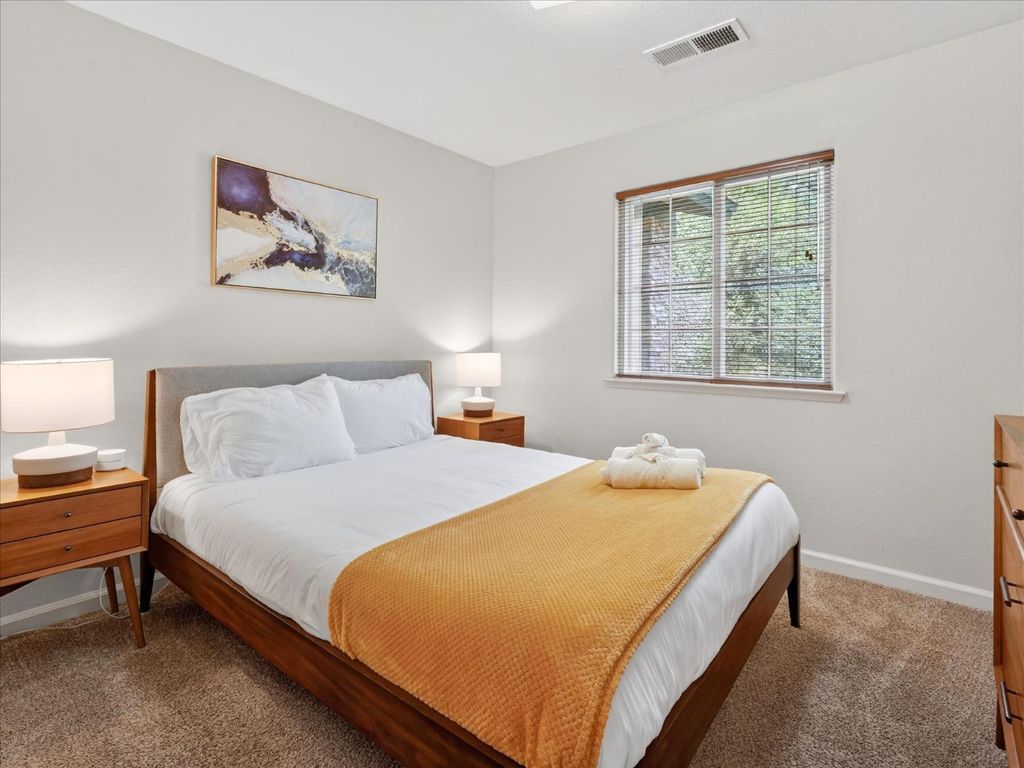 Image 26 of property listing at 37354 Romero, Coarsegold, CA 93614