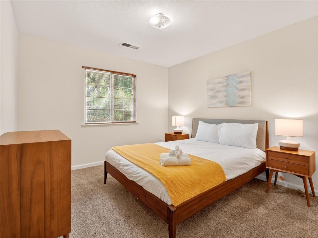 Image 30 of property listing at 37354 Romero, Coarsegold, CA 93614