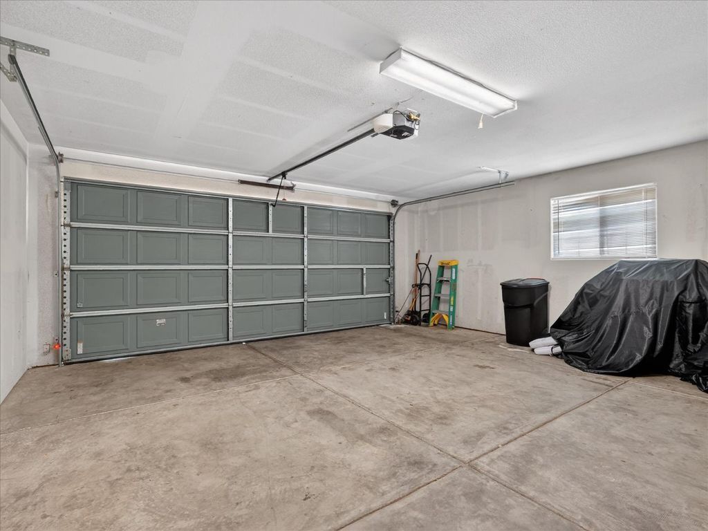 Image 32 of property listing at 37354 Romero, Coarsegold, CA 93614