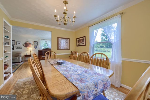 18 GREENBRIAR DR, York, PA 17407