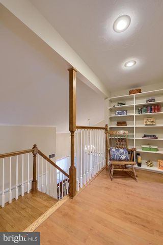 18 GREENBRIAR DR, York, PA 17407