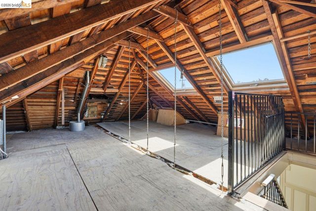 522 63rd, Oakland, CA 94609