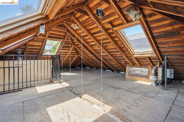 522 63rd, Oakland, CA 94609