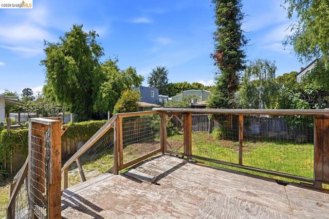 522 63rd, Oakland, CA 94609