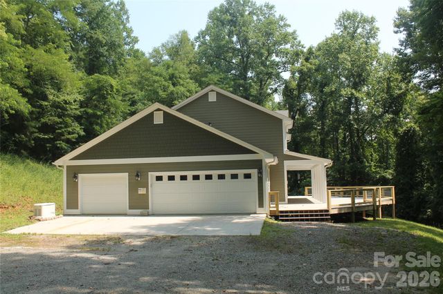 166 Jay Bird Drive, Sylva, NC 28779