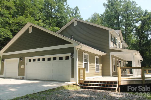 166 Jay Bird Drive, Sylva, NC 28779