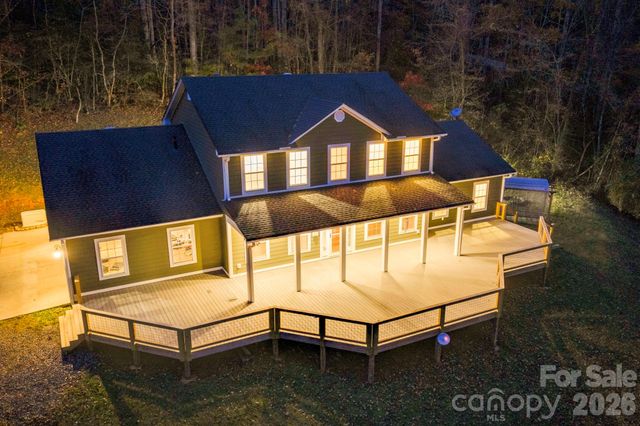 166 Jay Bird Drive, Sylva, NC 28779