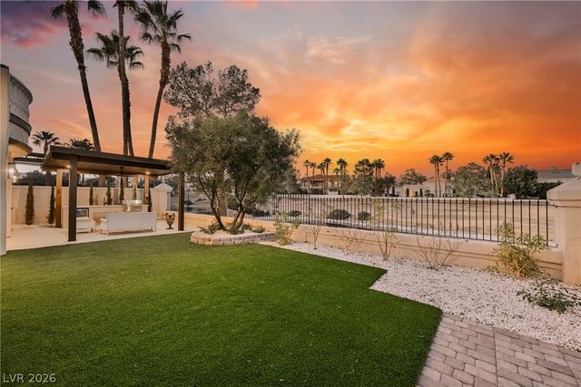 8200 Horseshoe Bend Lane, Las Vegas, NV 89113