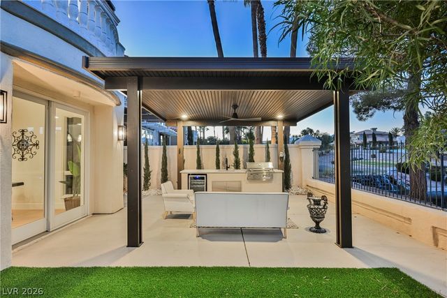 8200 Horseshoe Bend Lane, Las Vegas, NV 89113