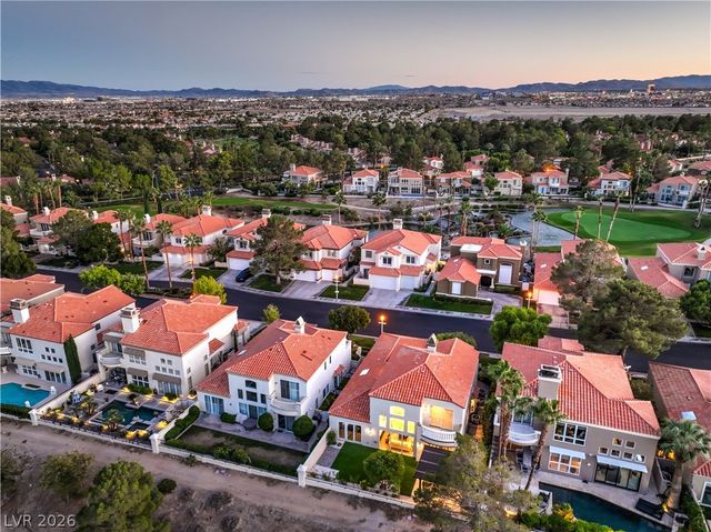 8200 Horseshoe Bend Lane, Las Vegas, NV 89113