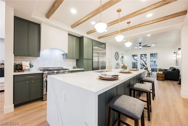 8200 Horseshoe Bend Lane, Las Vegas, NV 89113