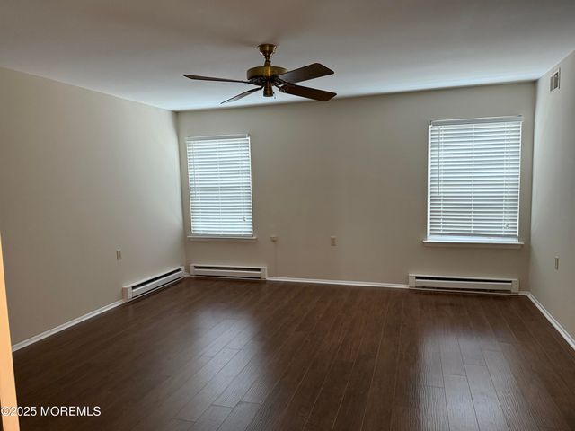 19 Marlow Avenue, Manchester, NJ 08759