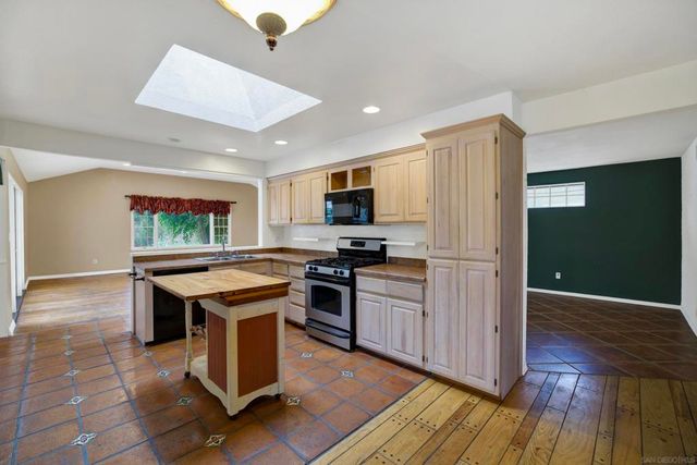 16538 Redwood Circle, Fountain Valley, CA 92708